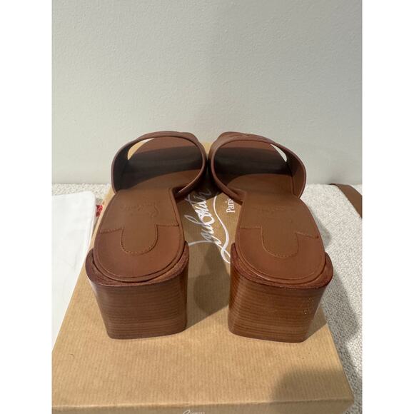 CHRISTIAN LOUBOUTIN
So CL 55 embossed leather mules BNIB 41.5 - Picture 6 of 7